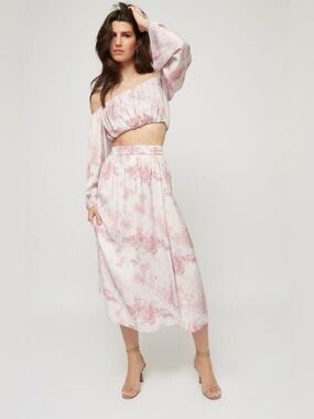 NWT DYNAMITE Flowy Maci Skirt